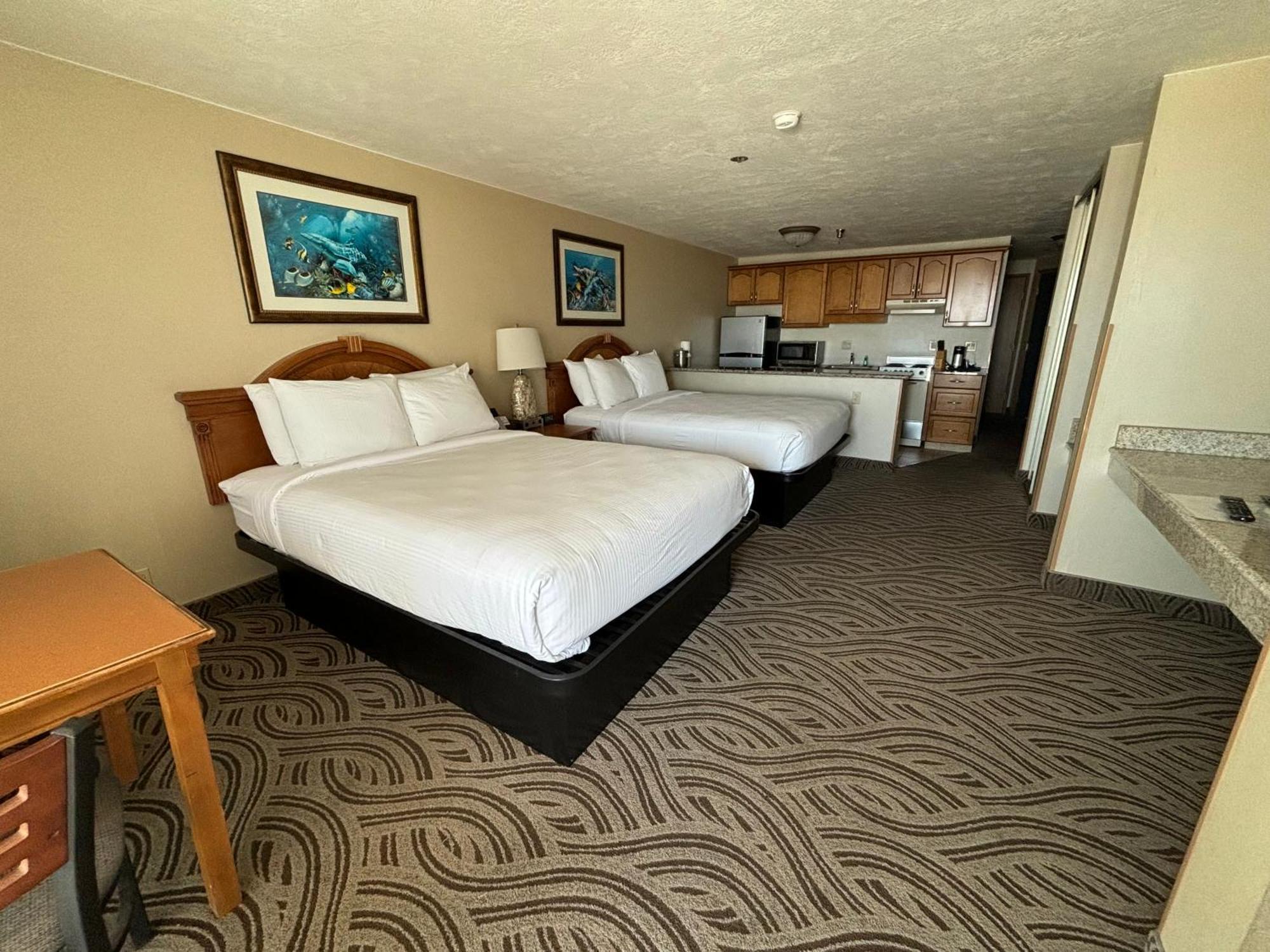Promenade Inn & Suites Oceanfront Seaside Exterior foto